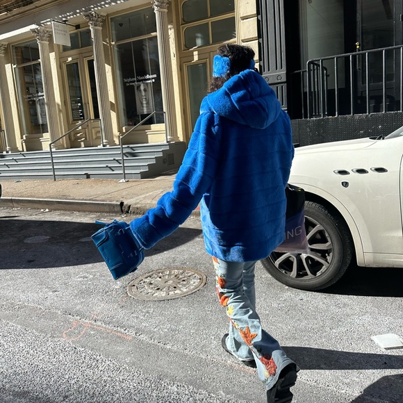 Meet your Posher, Haley - Picture 1 of 1